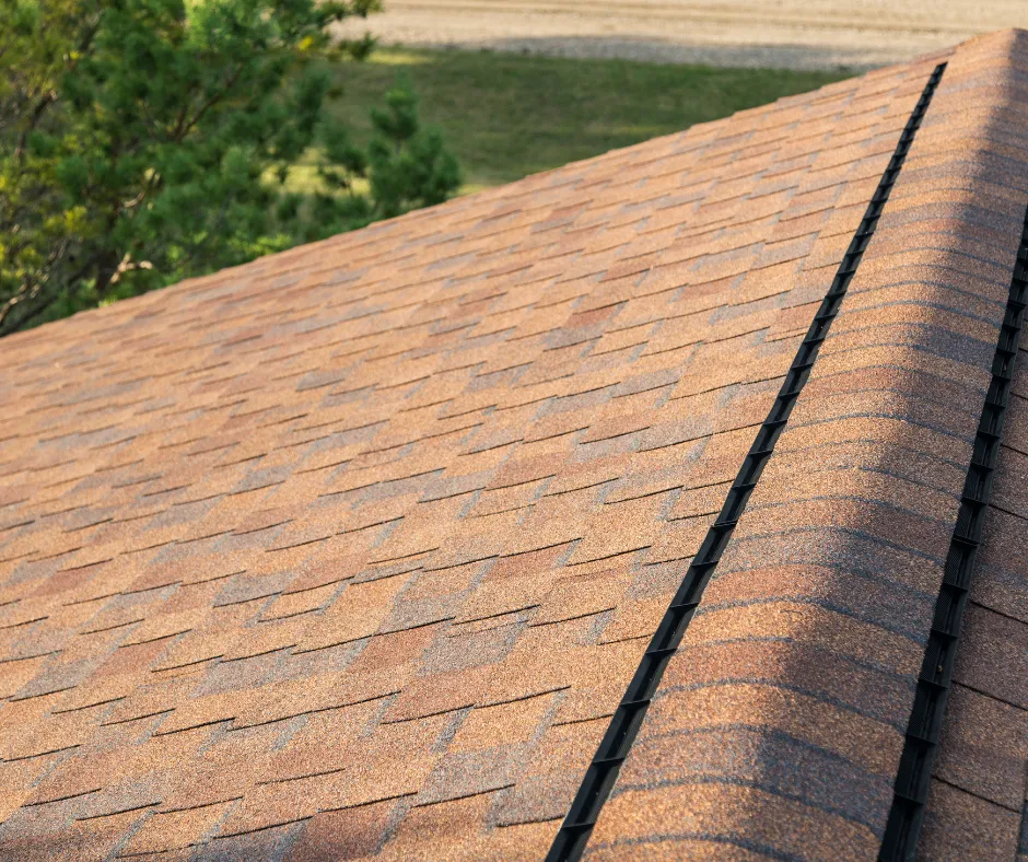 a close up of a dimensional roof shingle type