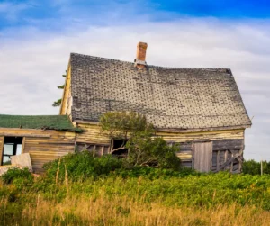 roofing information: sagging deck in the house needs immediate attention